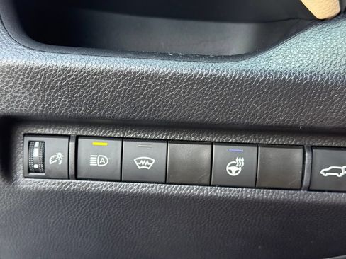 Used 2024 Toyota RAV4 XLE Premium w/ Weather Package AWD/4WD image 19