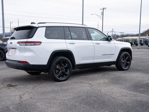 Certified 2023 Jeep Grand Cherokee L Laredo image 5
