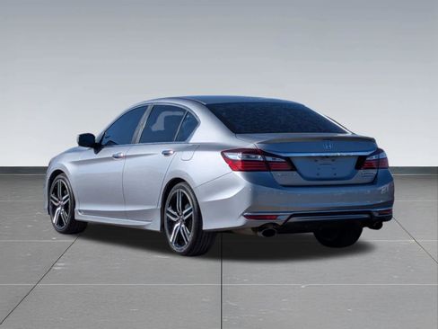 Used 2017 Honda Accord Sport Special Edition image 3