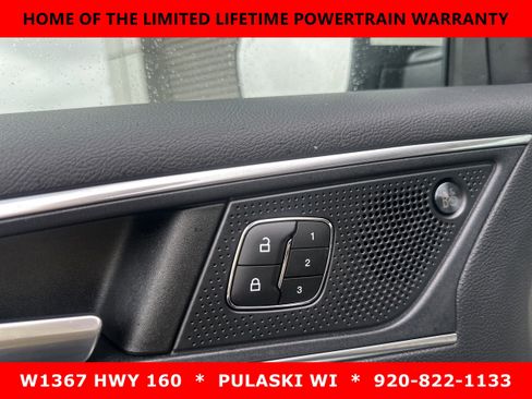 Used 2023 Ford Edge Titanium AWD/4WD image 9