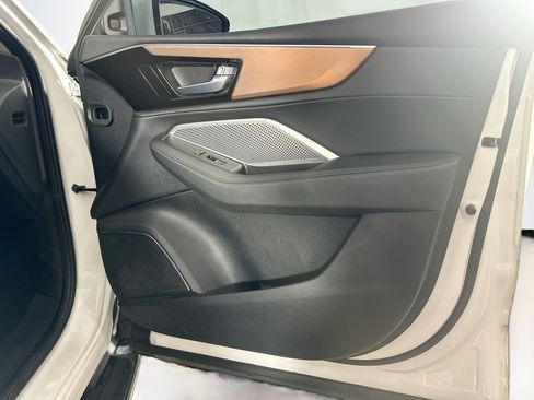 Used 2022 Acura MDX SH-AWD image 35