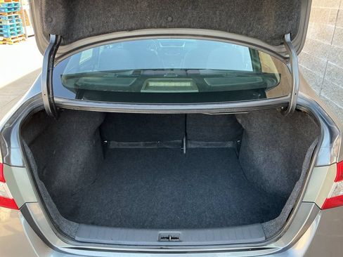 Used 2015 Nissan Sentra SV FWD image 22