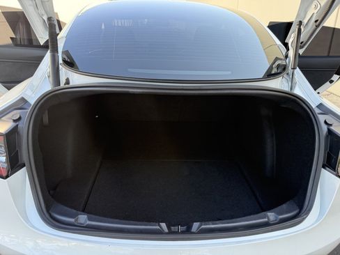 Used 2022 Tesla Model 3 Standard Range Plus RWD image 16