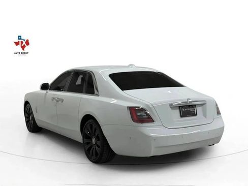 Used 2022 Rolls-Royce Ghost AWD/4WD image 3
