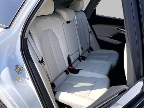 Used 2026 Audi Q5 Premium AWD/4WD image 19