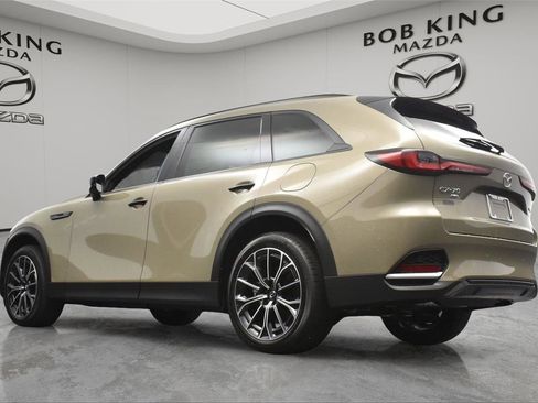 New 2025 MAZDA CX-70 Plug-In Hybrid w/ Premium Plus AWD/4WD image 12
