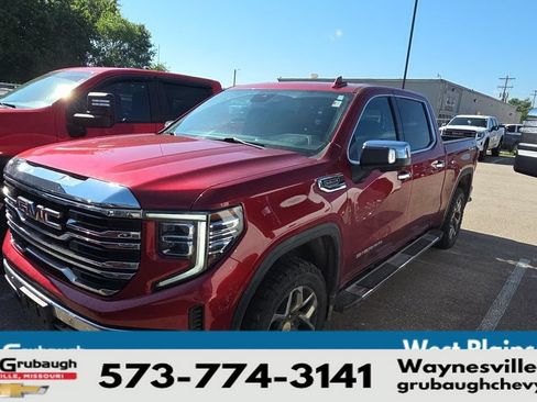 Used 2023 GMC Sierra 1500 SLT w/ SLT Premium Plus Package AWD/4WD image 3