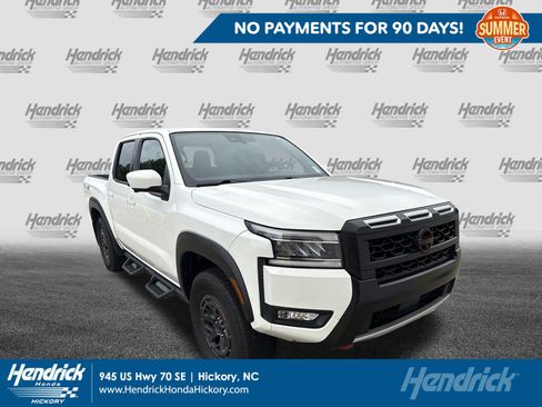 Used 2025 Nissan Frontier PRO-4X w/ Pro Convenience Package AWD/4WD image 1