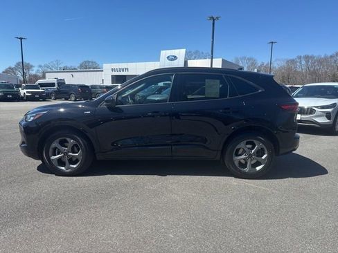 Certified 2023 Ford Escape ST-Line Select w/ Tech Pack #1 AWD/4WD image 2