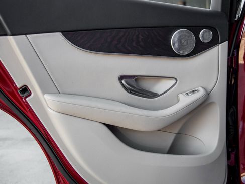 Used 2018 Mercedes-Benz GLC 300 GLC 300 image 29