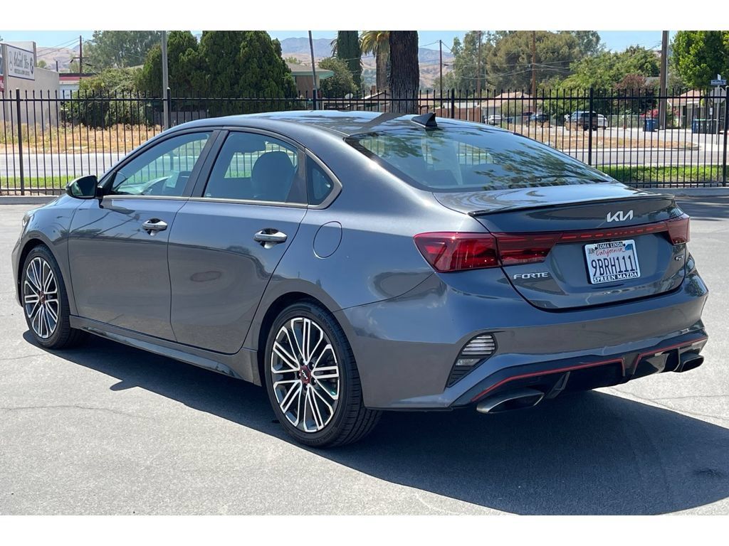 Used 2022 Kia Forte GT FWD image 4