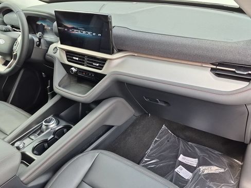 New 2026 Ford Explorer Active w/ Active Comfort Package AWD/4WD image 23