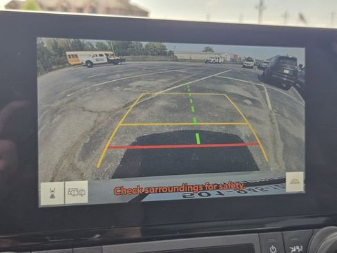 Used 2024 Toyota Grand Highlander XLE FWD image 22