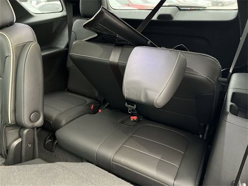 Certified 2023 Chevrolet Traverse Premier w/ Redline Edition image 25