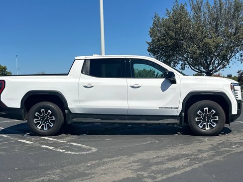 Used 2026 GMC Sierra EV Elevation AWD/4WD image 3