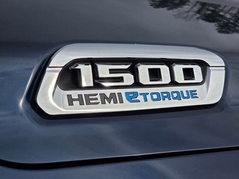 Used 2021 RAM 1500 Laramie image 9