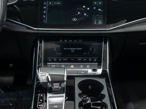 Used 2023 Audi Q8 Premium Plus w/ Premium Plus Package image 28