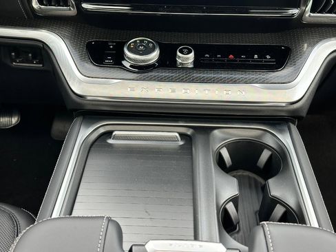 New 2026 Ford Expedition Max Platinum AWD/4WD image 11