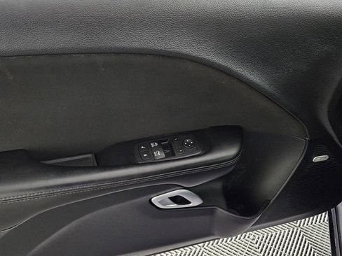 Used 2016 Dodge Challenger R/T RWD image 26