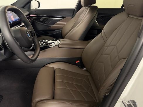 Used 2026 BMW 530i RWD image 22
