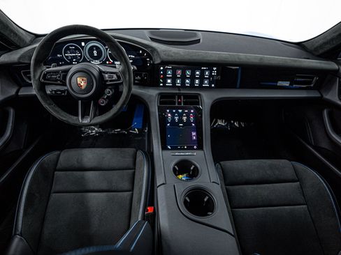 New 2025 Porsche Taycan Turbo GT image 12