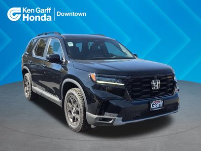 Used 2025 Honda Pilot TrailSport
