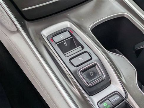 Used 2018 Honda Accord Touring image 22
