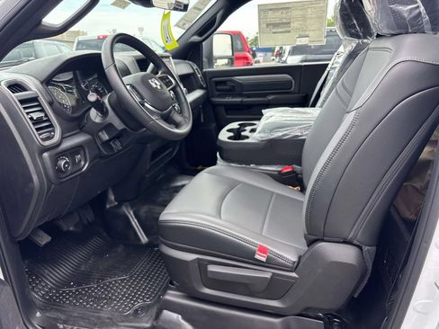 New 2026 RAM 3500 Tradesman w/ Chrome Appearance Group A AWD/4WD image 5