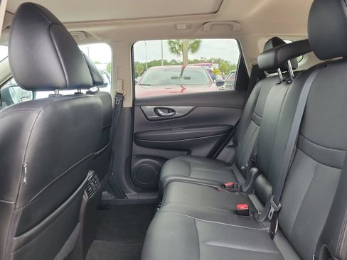 Used 2016 Nissan Rogue SL w/ SL Premium Package AWD/4WD image 17