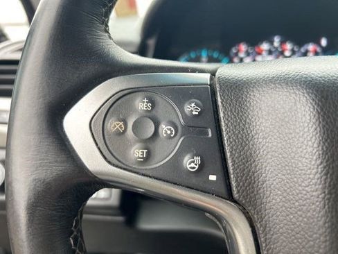 Used 2017 Chevrolet Suburban Premier image 17