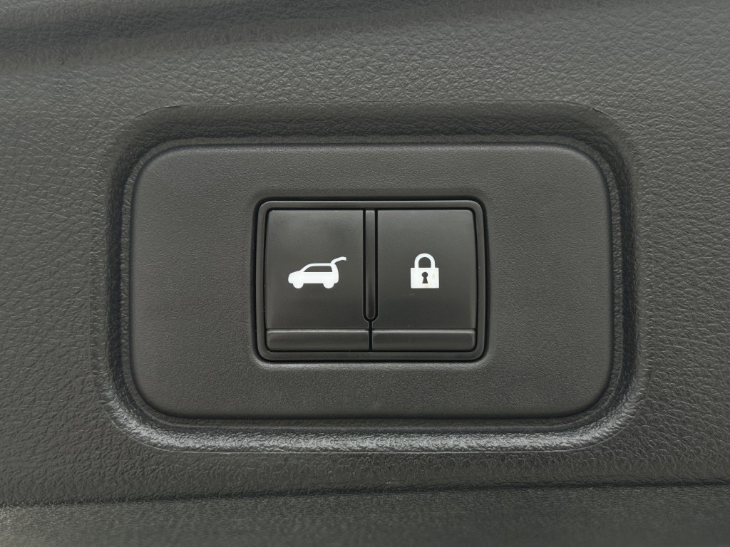 Used 2023 Nissan Pathfinder SL w/ SL Premium Package AWD/4WD image 29