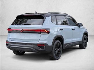 New 2026 Volkswagen Taos SE FWD video 2