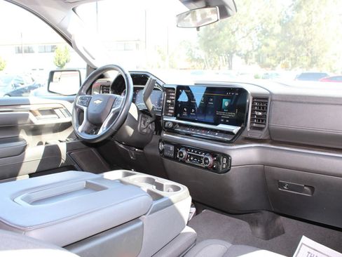 Used 2025 Chevrolet Silverado 1500 LT RWD image 23