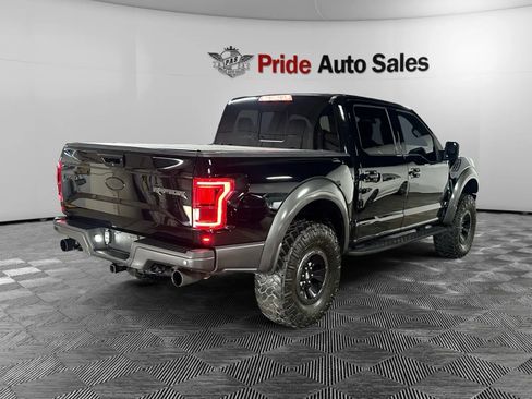 Used 2017 Ford F150 Raptor w/ Equipment Group 802A Luxury AWD/4WD image 3