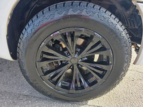 Used 2012 Nissan Titan SV w/ SV Value Truck Pkg image 20