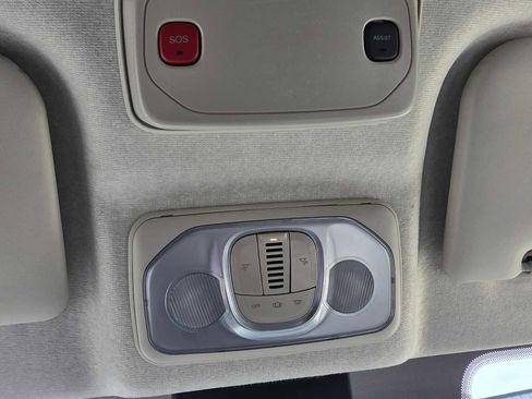 Used 2024 RAM ProMaster 2500 w/ Convenience Group FWD image 26