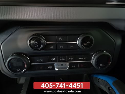 Used 2023 Ford Bronco Black Diamond AWD/4WD image 19