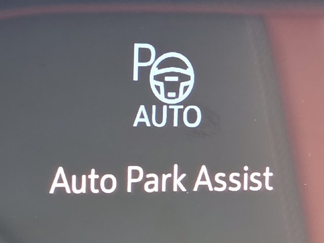 New 2027 Chevrolet Traverse RS w/ LPO, Floor Liner Package AWD/4WD image 35