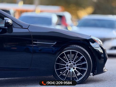 Used 2018 Mercedes-Benz SLC 300 image 8