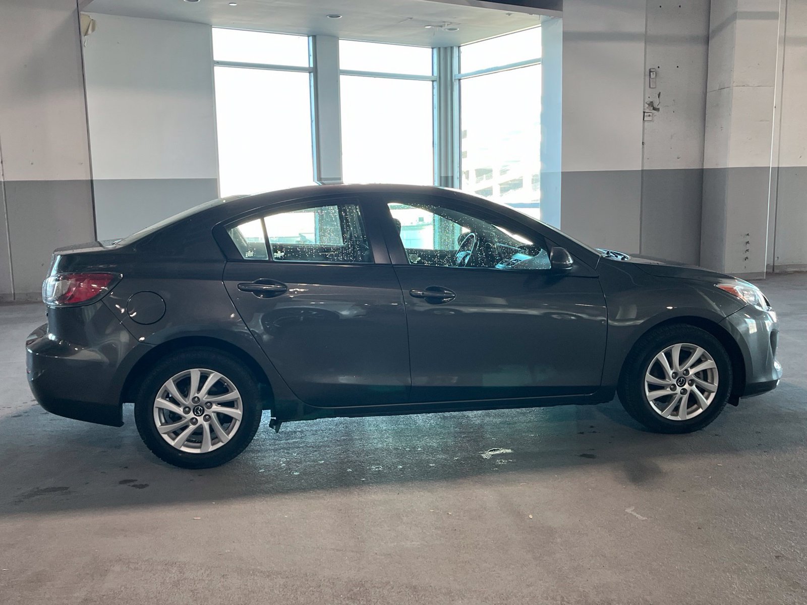 Used 2013 MAZDA MAZDA3 i Touring FWD image 12