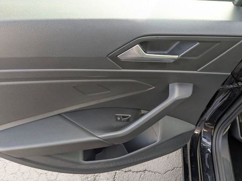 Used 2025 Volkswagen Jetta Sport image 25