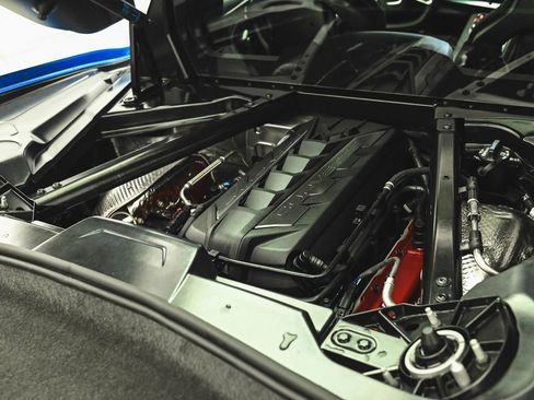 Used 2024 Chevrolet Corvette Stingray Coupe w/ Battery Protection Package image 32