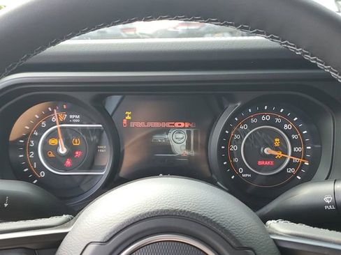 New 2025 Jeep Gladiator Rubicon image 9