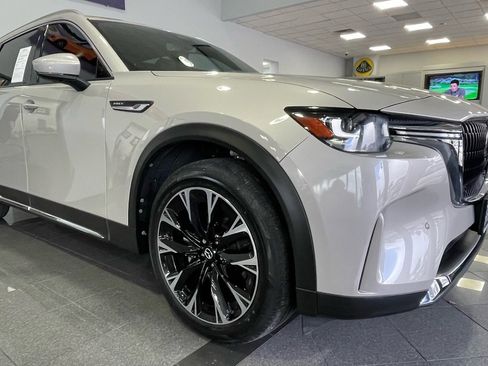 Used 2024 MAZDA CX-90 Plug-In Hybrid w/ Premium Plus AWD/4WD image 7