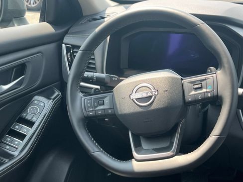 Used 2026 Nissan Rogue SL AWD/4WD image 30