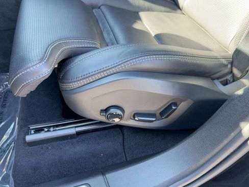 Certified 2024 Volvo XC60 B5 Ultimate image 14