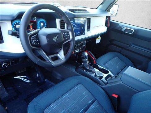 New 2025 Ford Bronco Heritage Edition image 10