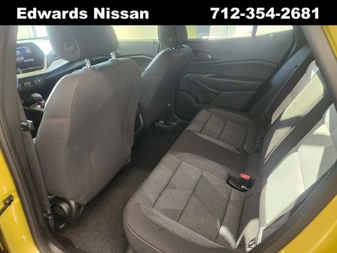 Used 2024 Chevrolet Trax RS w/ Driver Confidence Package image 14