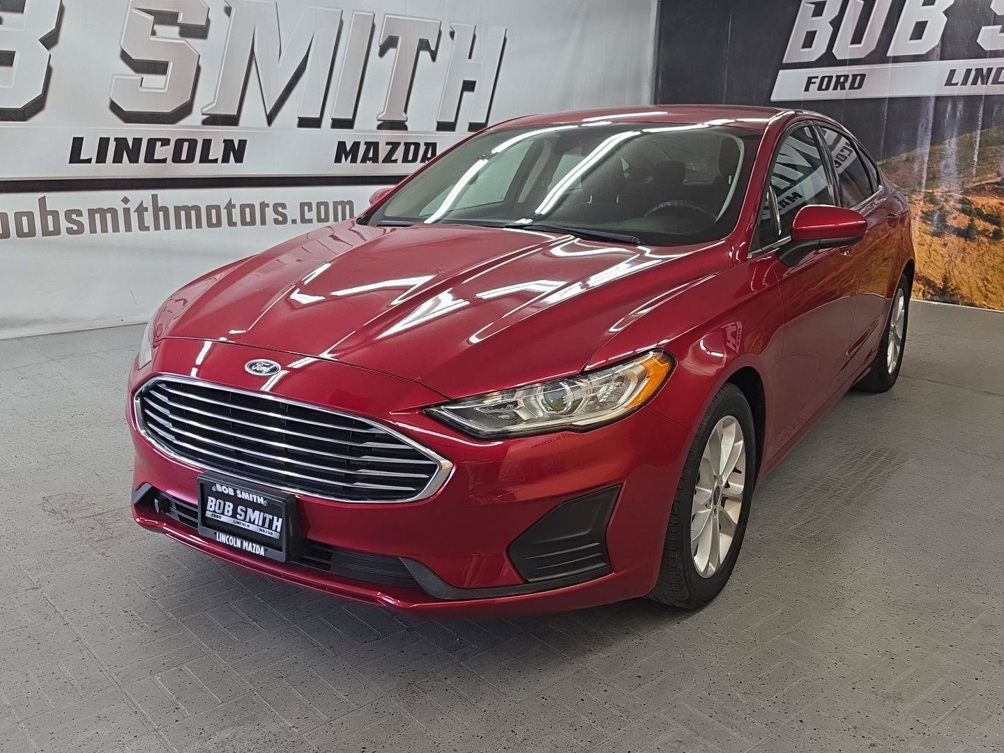 Used 2020 Ford Fusion SE FWD image 17