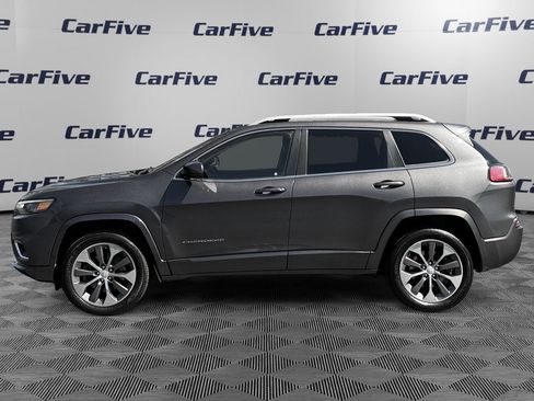 Used 2019 Jeep Cherokee Overland AWD/4WD image 2